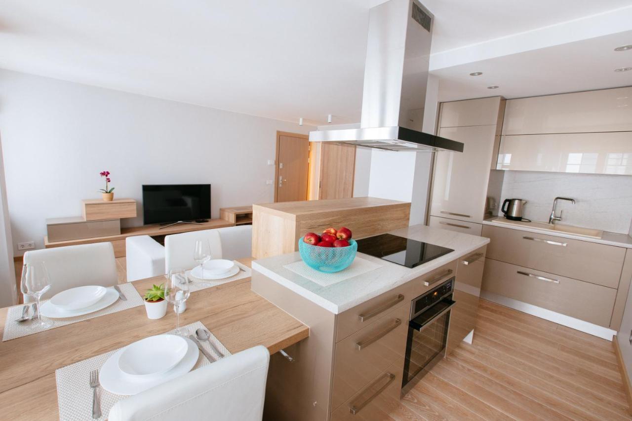 New Exclusive 2 Bedroom Apartment In Oldriga Buitenkant foto